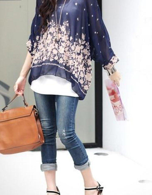 Load image into Gallery viewer, Womens Loose Fit Navy Batwing Tunic - La Bogota
