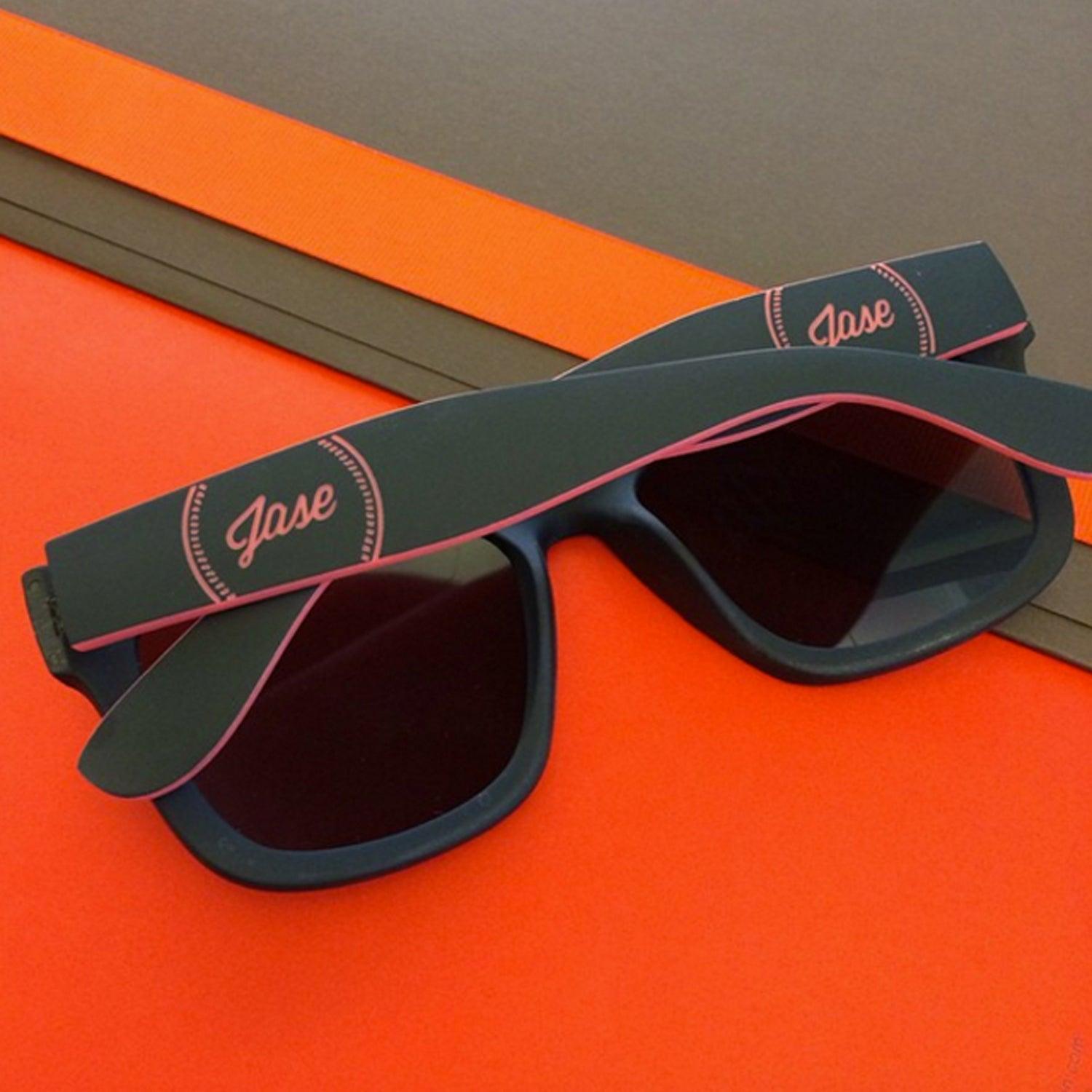 Jase New York Avery Sunglasses in Atomic Pink - La Bogota
