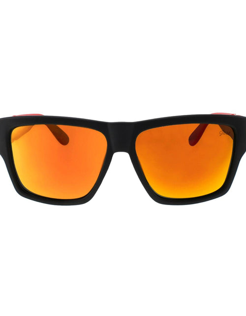 Load image into Gallery viewer, Jase New York Carter Sunglasses in Varsity Red - La Bogota
